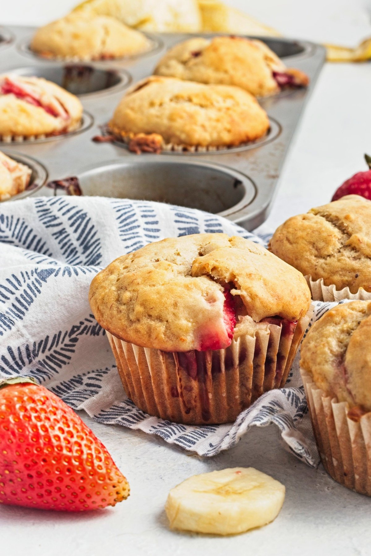 Einkorn Strawberry Banana Muffins